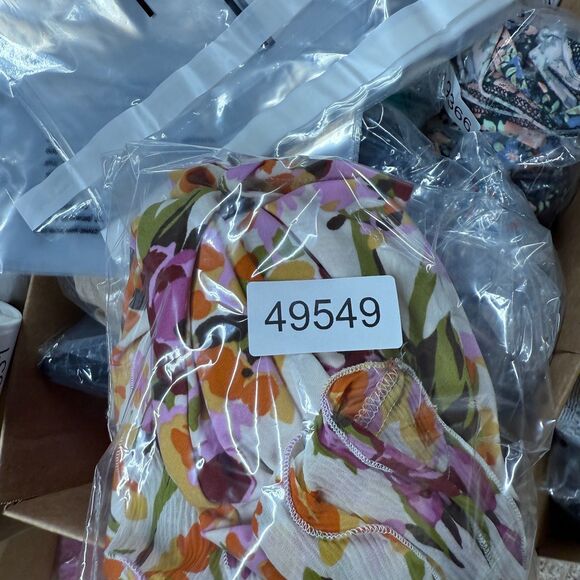 Cato Blouse Women 26/28W Plus White Floral Short Sleeve Round Neck Hook & Eye - Picture 7 of 7